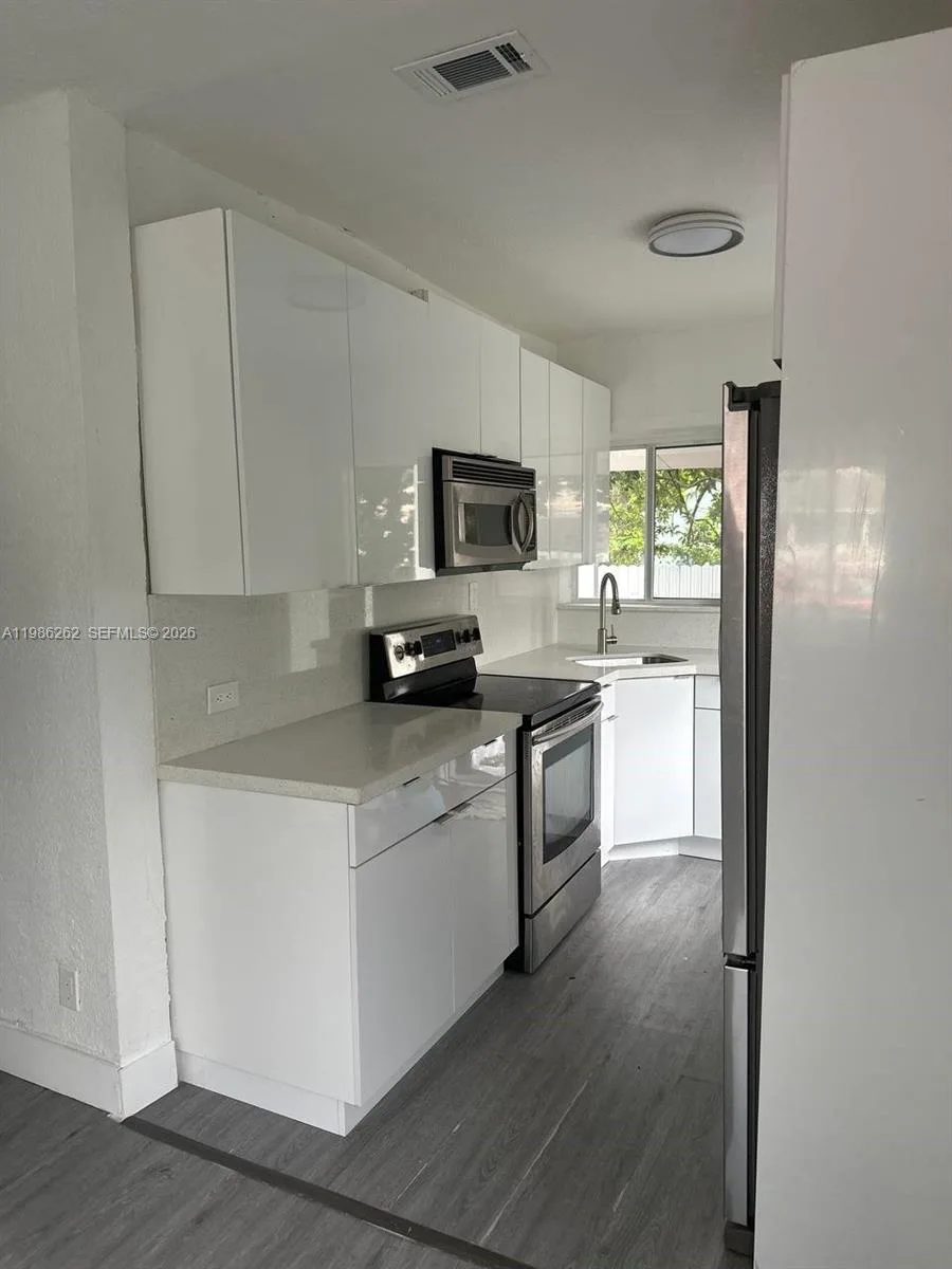 1812 NW 64th St, Miami, FL 33147 photo 13