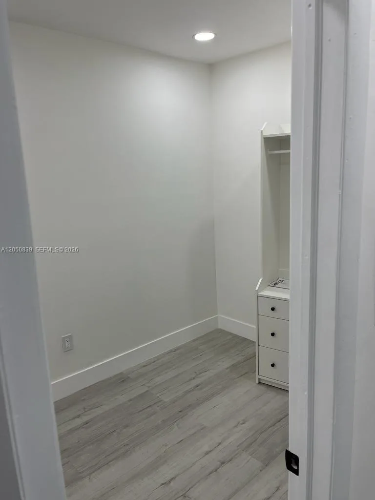 7128 Indian Creek Dr # 9, Miami Beach, FL 33141 photo 2