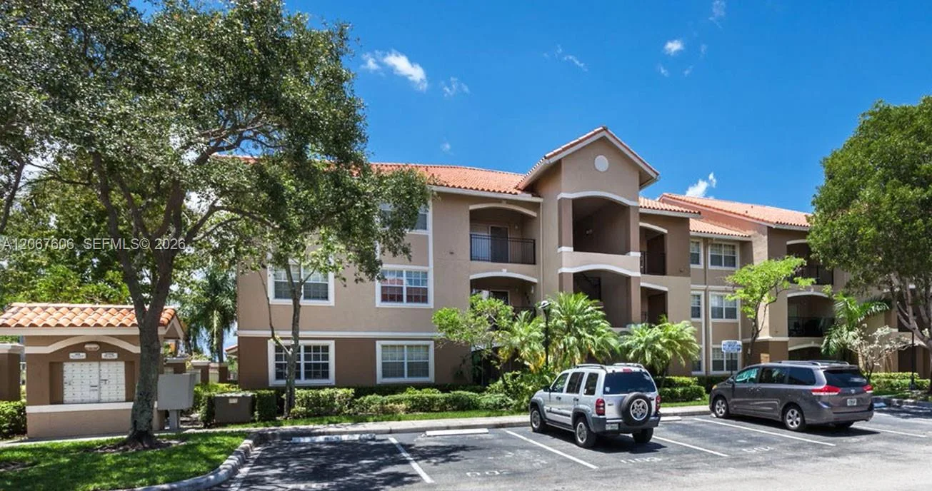 11730 SW 2nd St # 12304, Pembroke Pines, FL 33025 photo 2