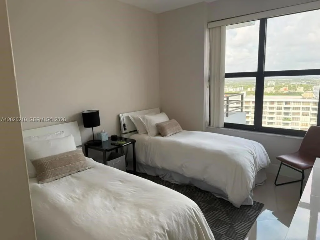 2500 Parkview Dr # 2518, Hallandale Beach, FL 33009 photo 4