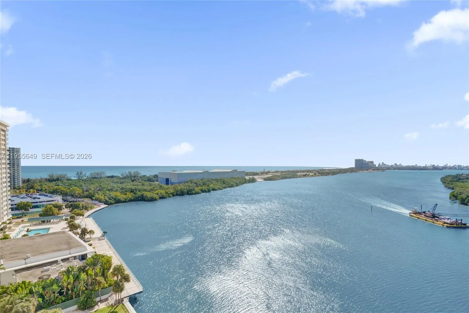 500 Bayview Dr # 1422, Sunny Isles Beach, FL 33160