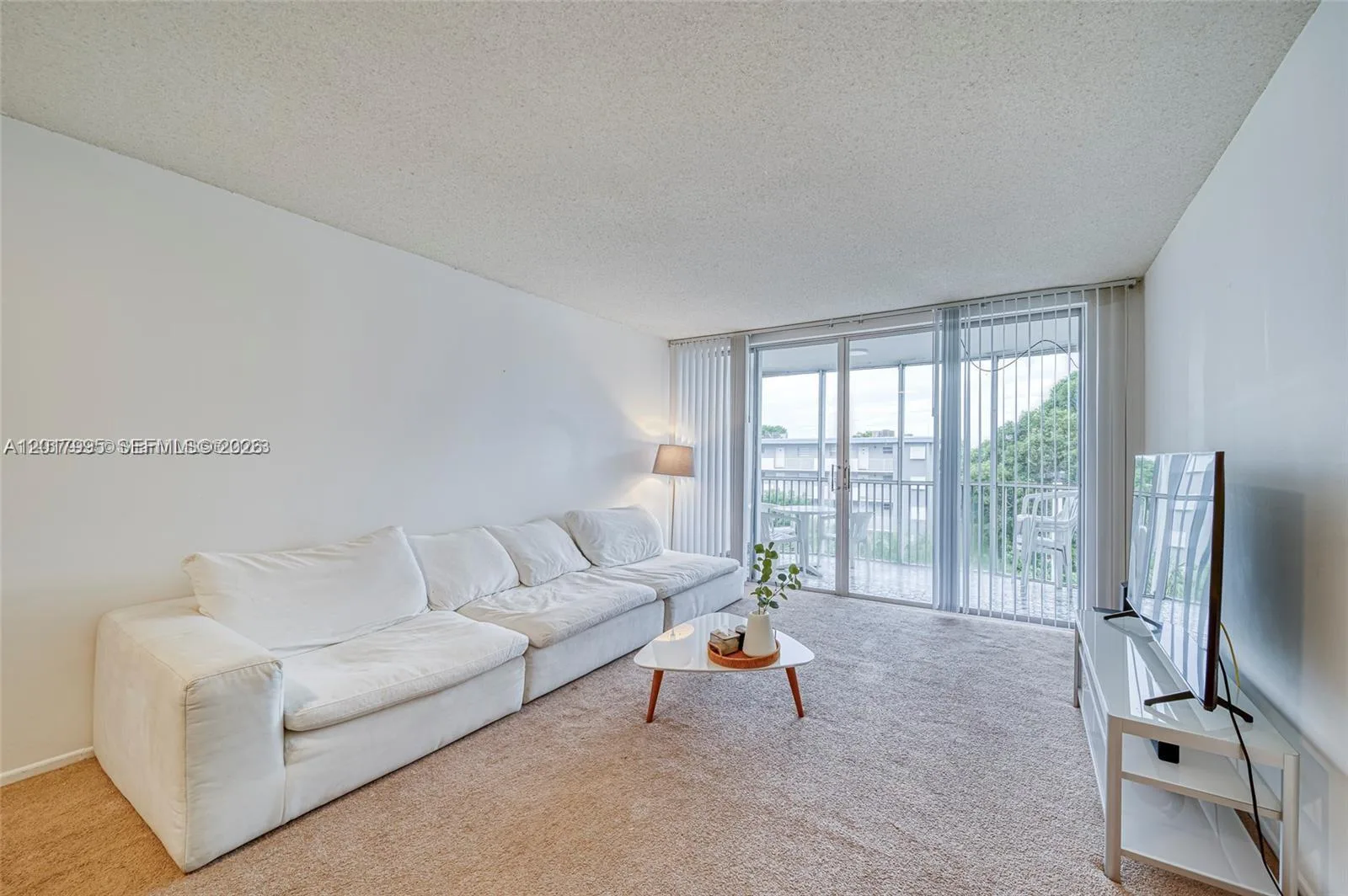 1690 NE 191st St # 401-1, Miami, FL 33179 photo 3