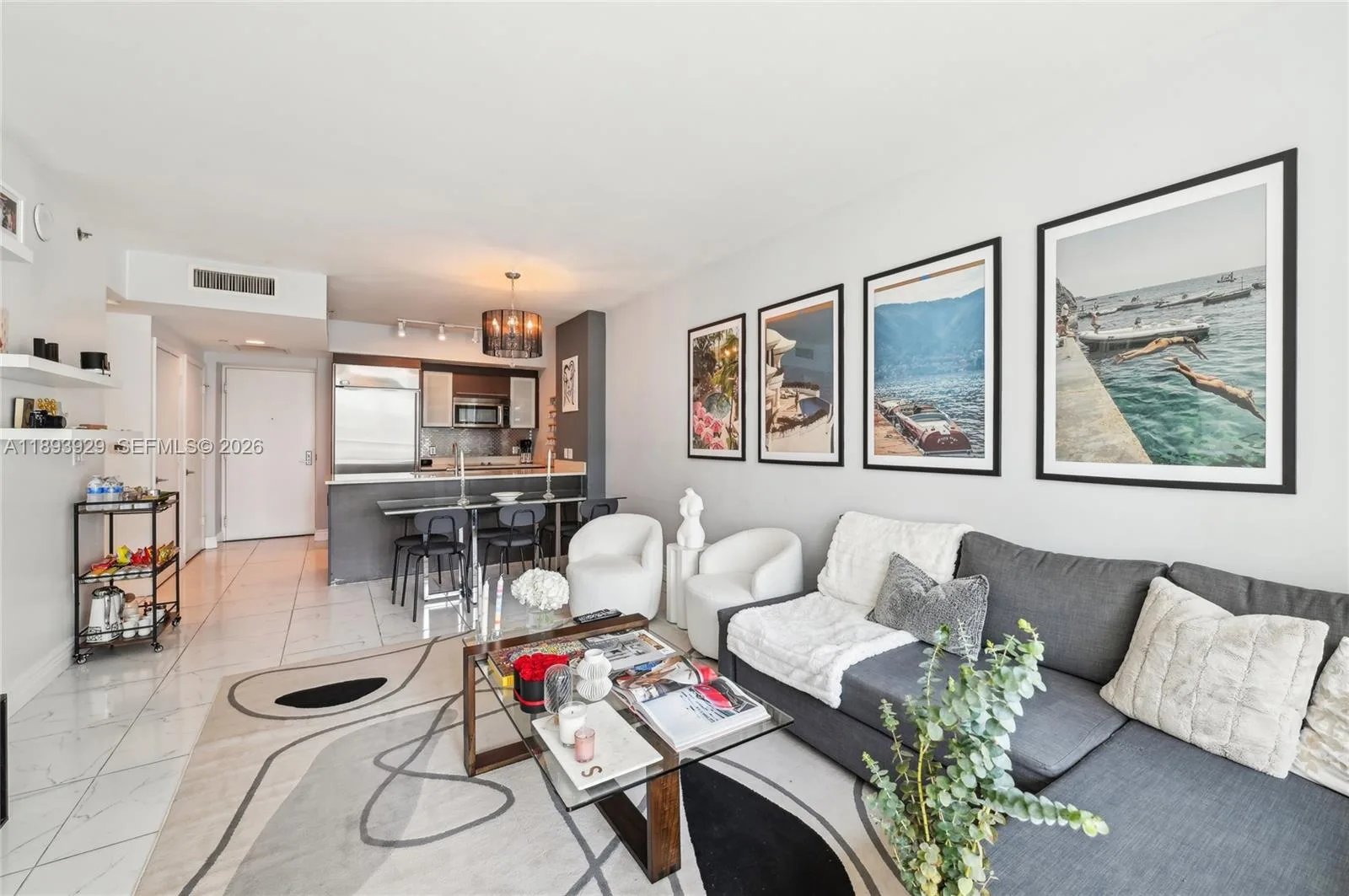 55 SE 6th St # 1608, Miami, FL 33131 photo 4