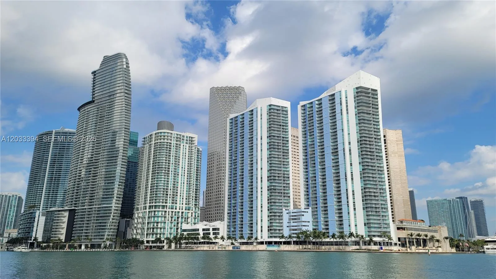 325 S Biscayne Blvd # 3321, Miami, FL 33131
