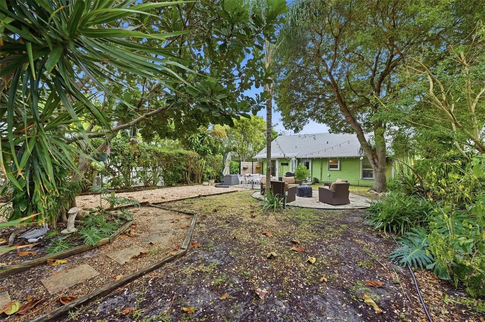117 S Palmway, FL 33460 photo 4