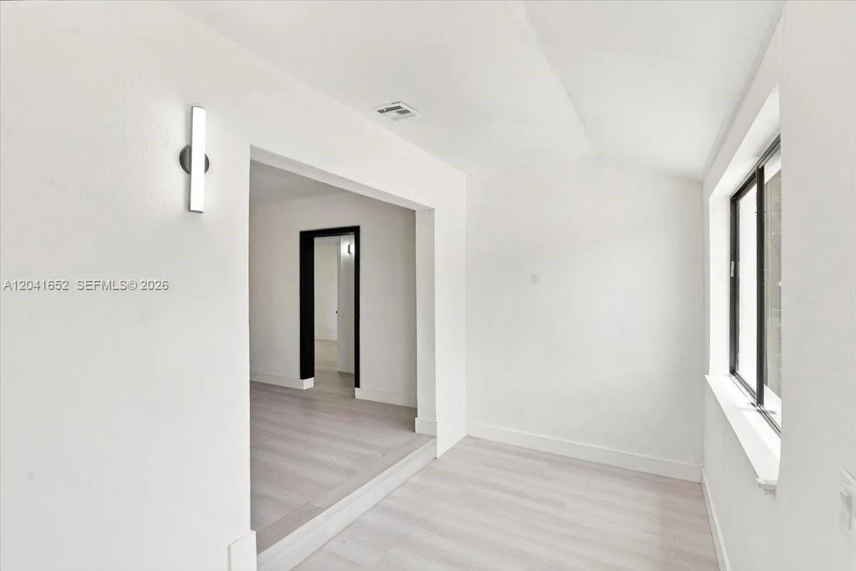 811 NW 65th St, Miami, FL 33150 photo 3