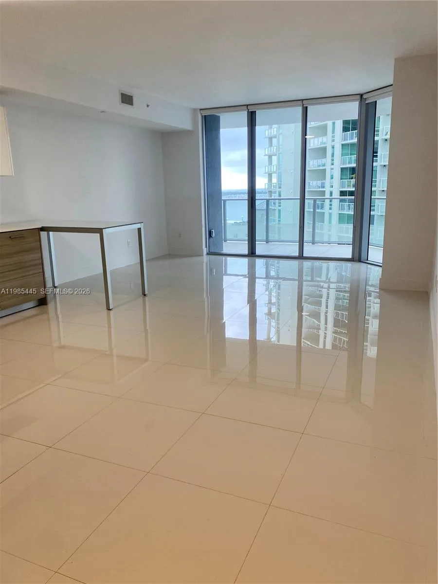 1300 Brickell Bay Dr # 1903, Miami, FL 33131 photo 3