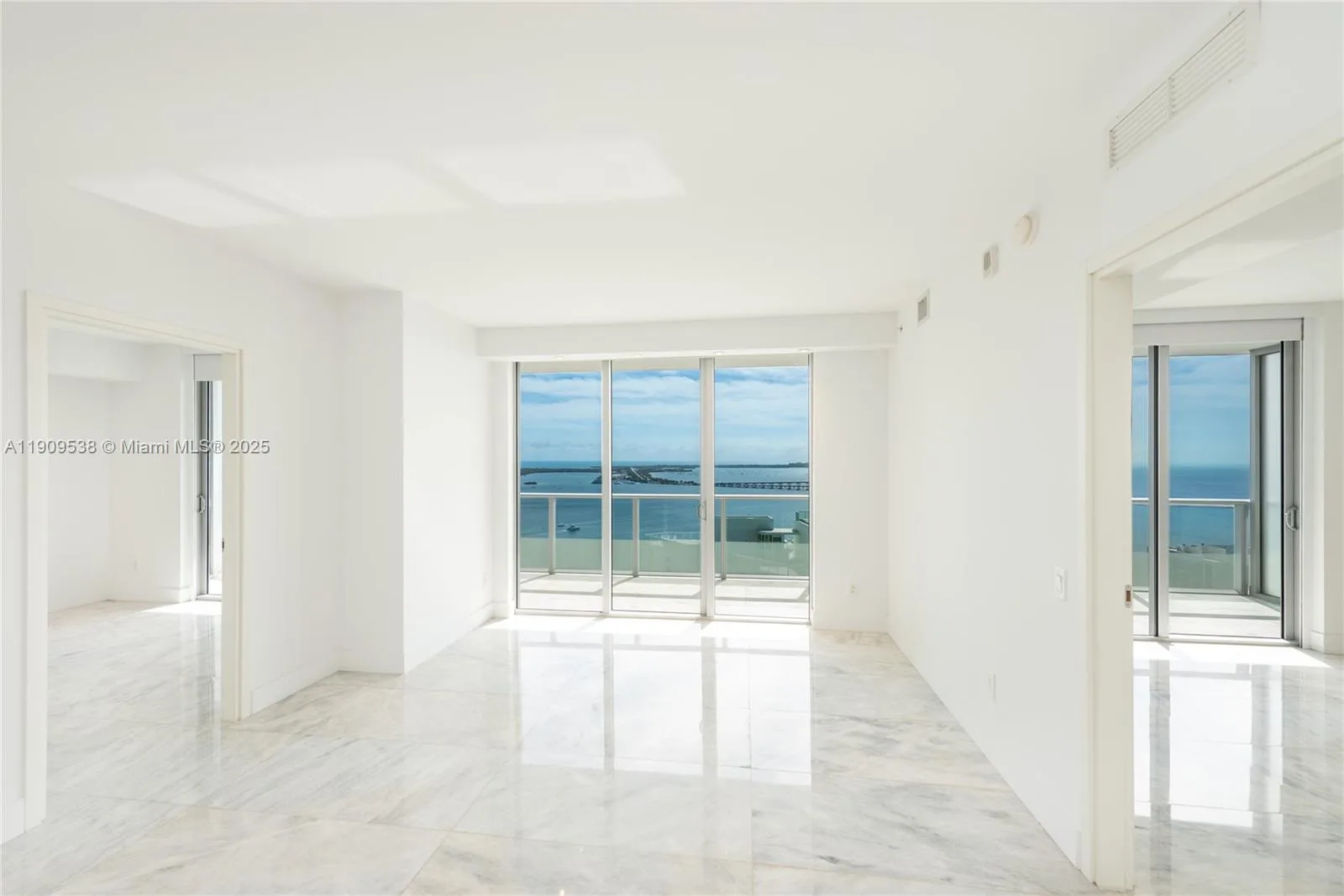 1300 Brickell Bay Dr # 3203, Miami, FL 33131