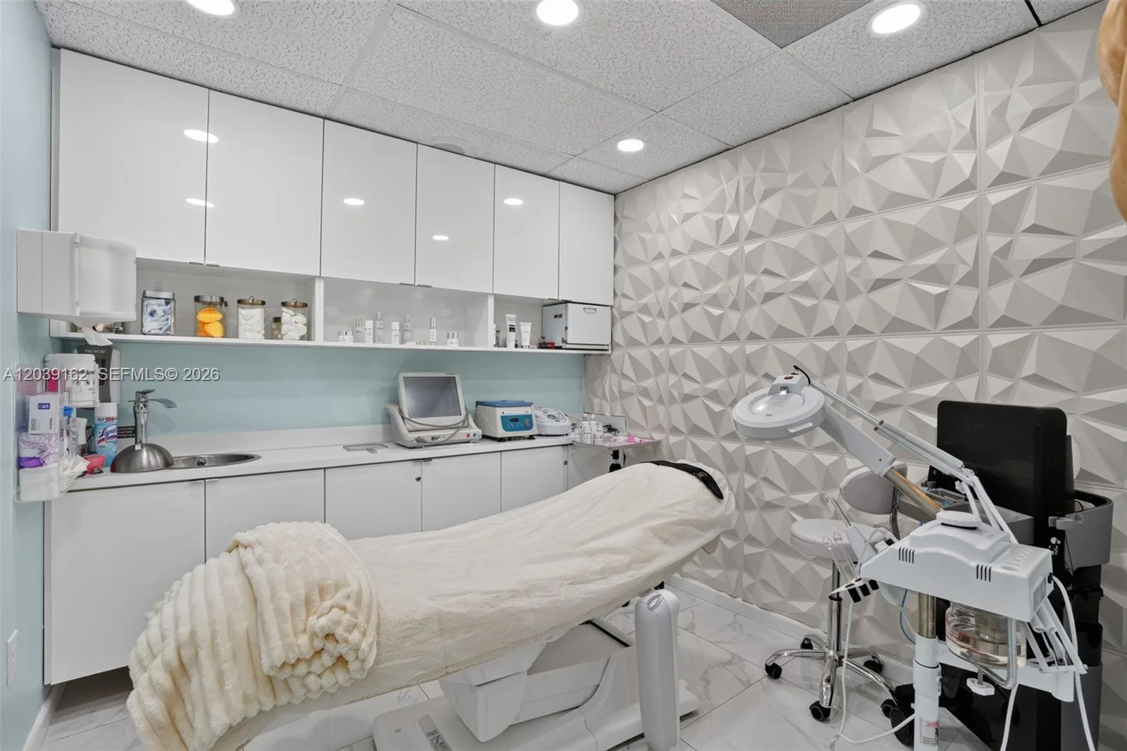Laser and Electrolysis Clinic for Sale on Coral Way, Miami, FL 33165 photo 10