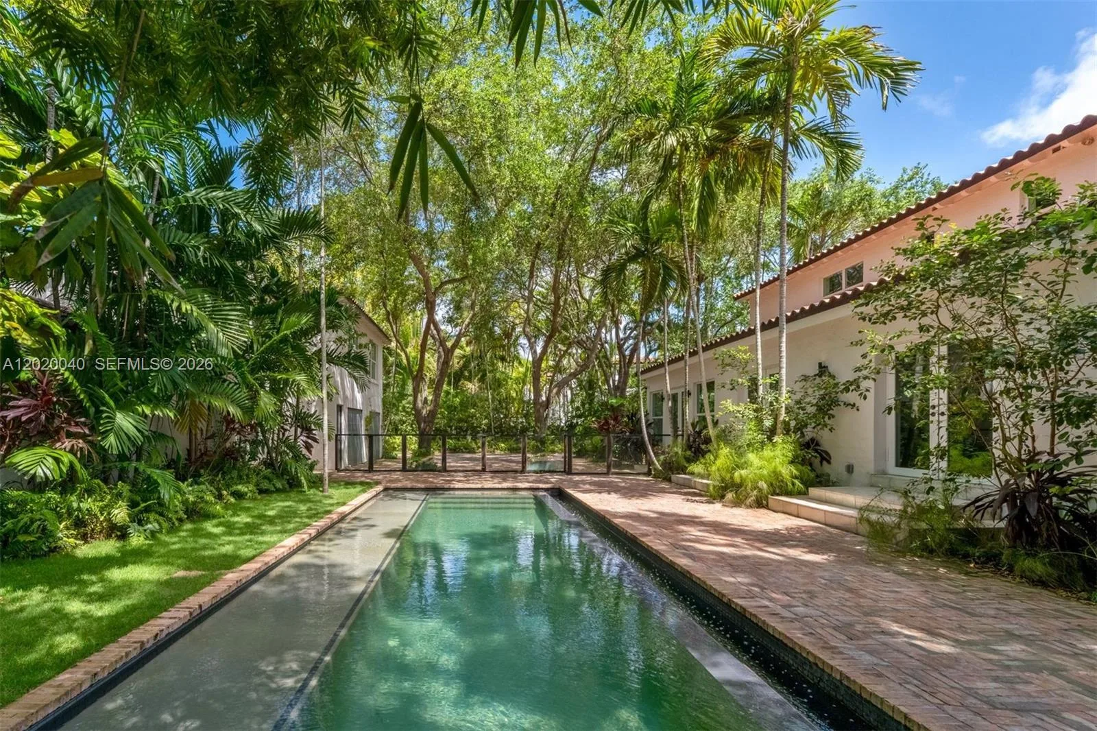 5812 Alton Rd, Miami Beach, FL 33140
