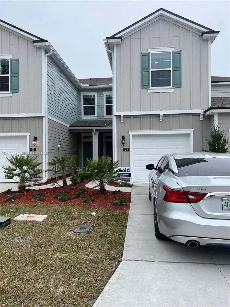 25 Redbud Rd, Palm Coast, FL 32137
