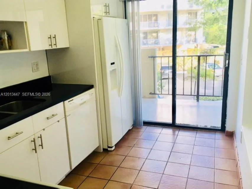 77 Crandon Blvd # 2E, Key Biscayne, FL 33149 photo 6
