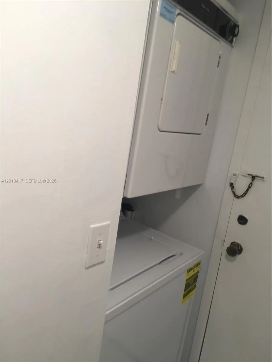 77 Crandon Blvd # 2E, Key Biscayne, FL 33149 photo 8