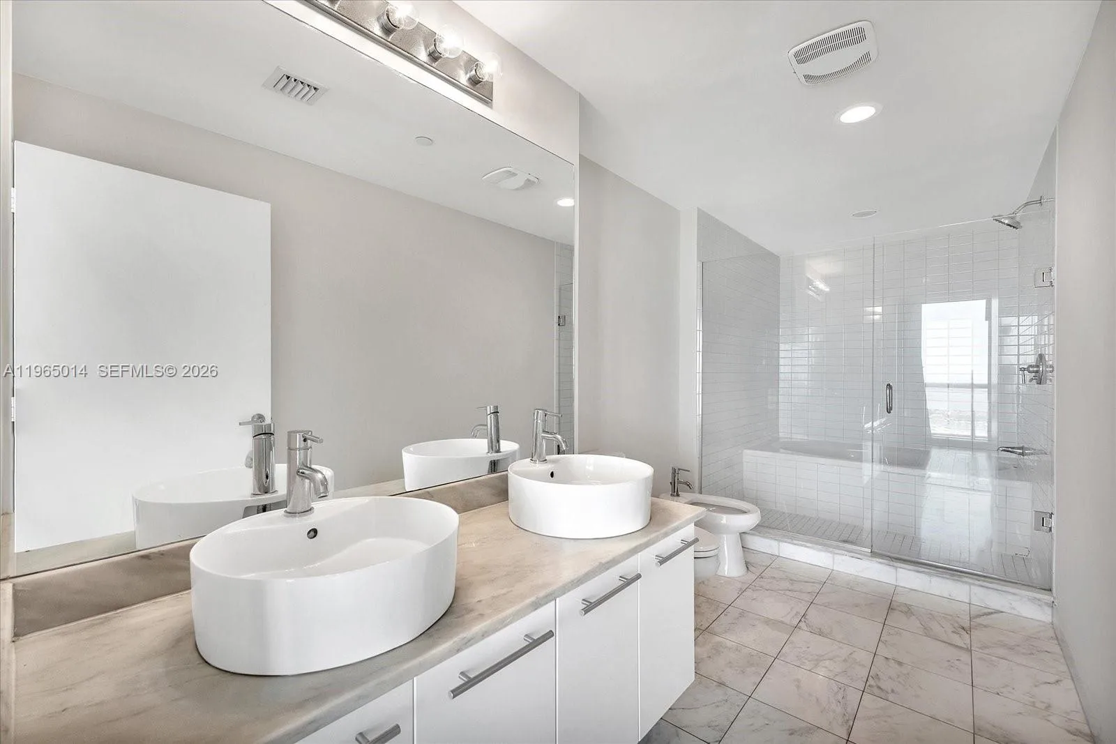 888 Biscayne Blvd # 3111, Miami, FL 33132 photo 11