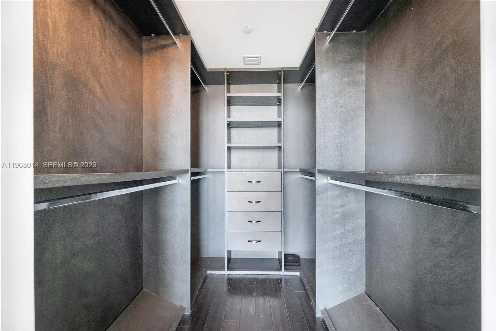 888 Biscayne Blvd # 3111, Miami, FL 33132 photo 12