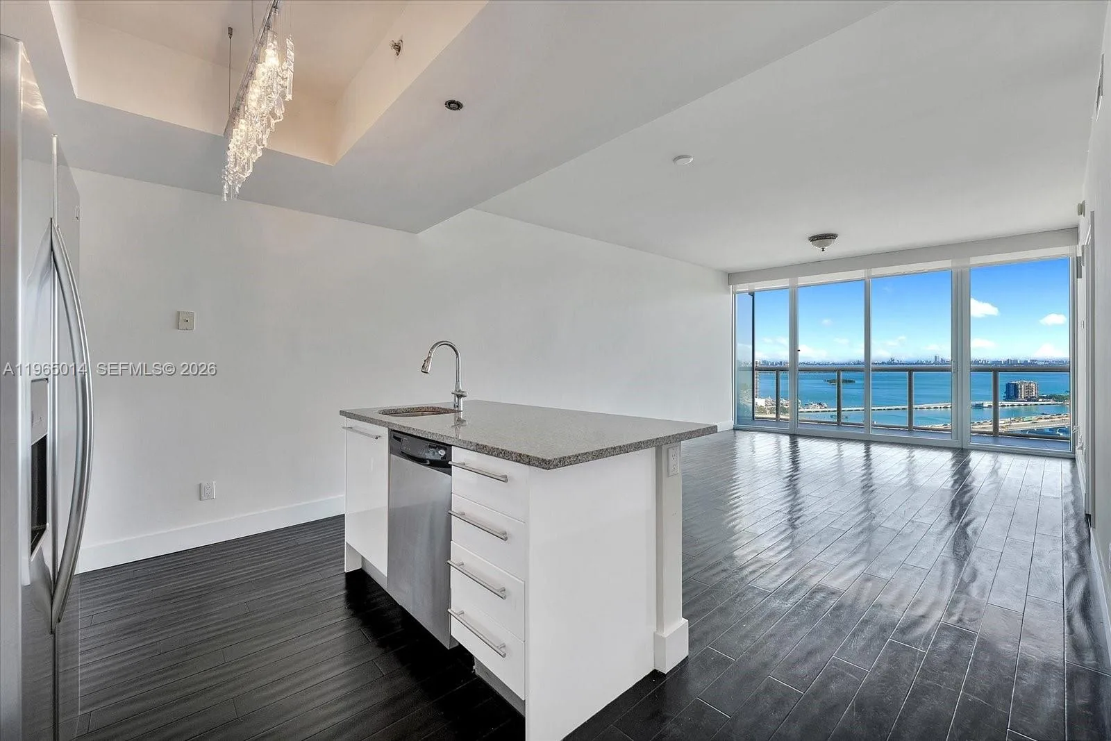 888 Biscayne Blvd # 3111, Miami, FL 33132 photo 3