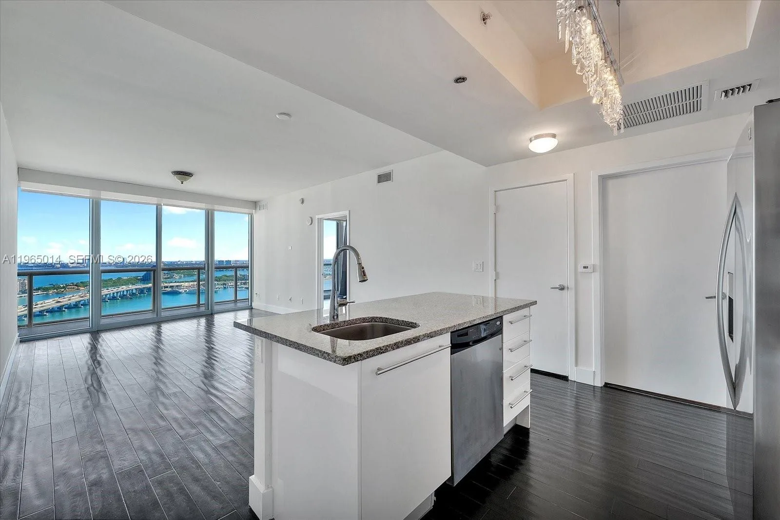 888 Biscayne Blvd # 3111, Miami, FL 33132 photo 4