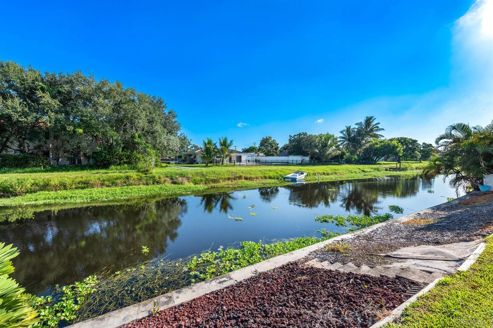 1315 SW 25TH Avenue, Boynton Beach, FL 33426 photo 13