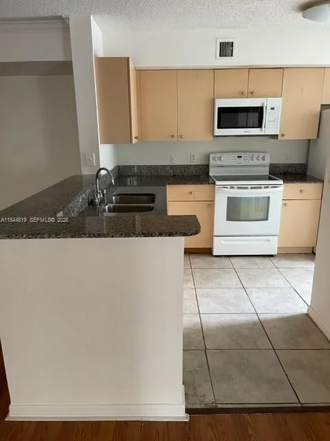 2494 Centergate Dr # 102, Miramar, FL 33025 photo 6