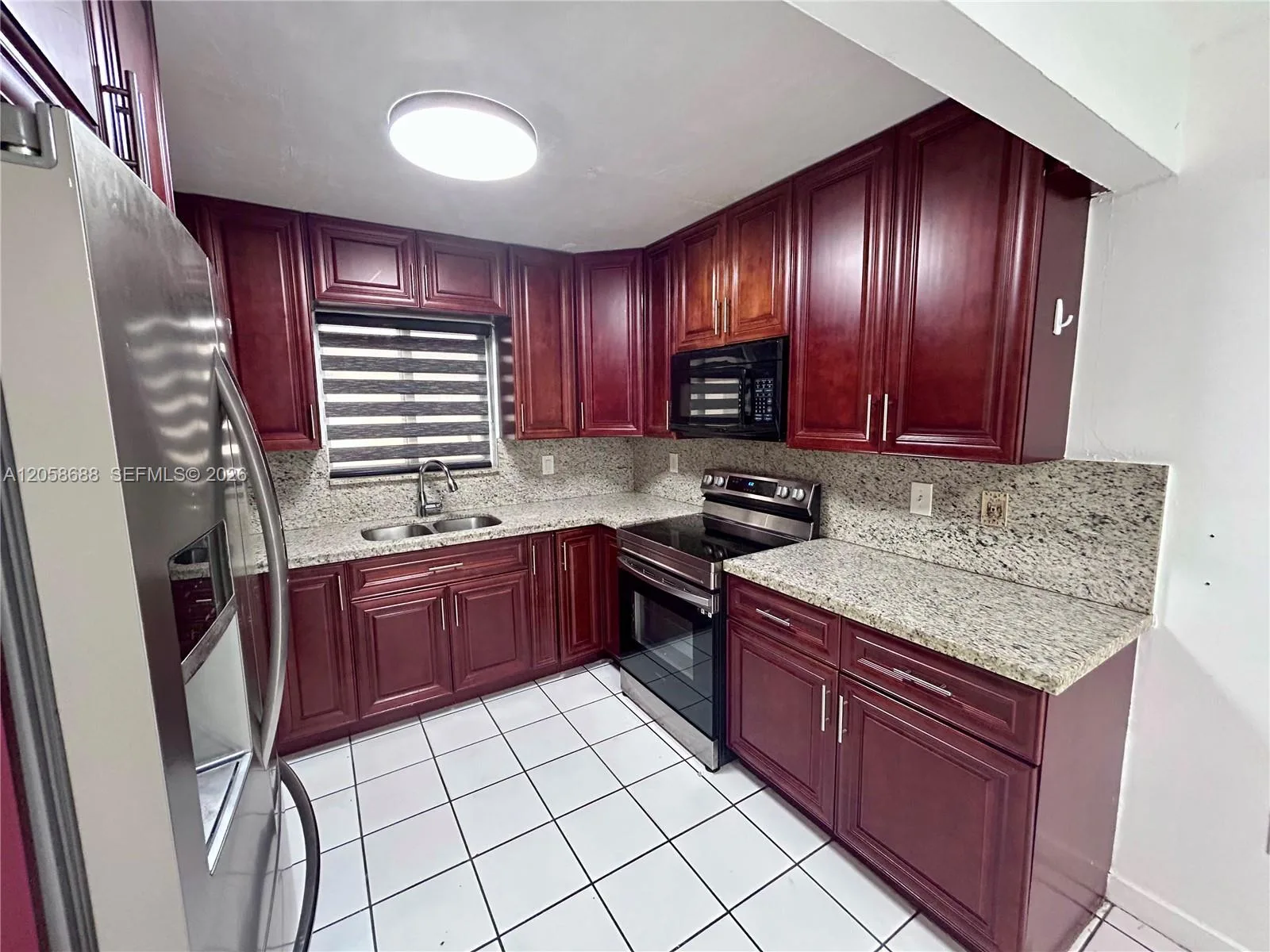2925 W 80th St # 109, Hialeah, FL 33018