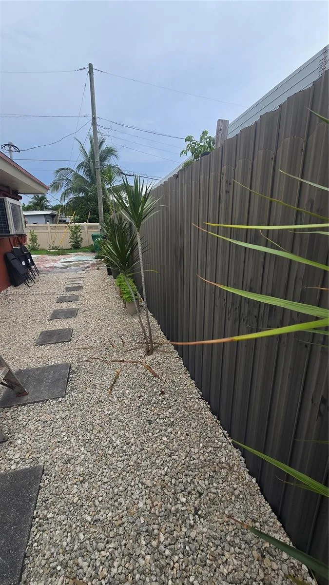 1163 NE 111th St # 2, Miami, FL 33161 photo 10