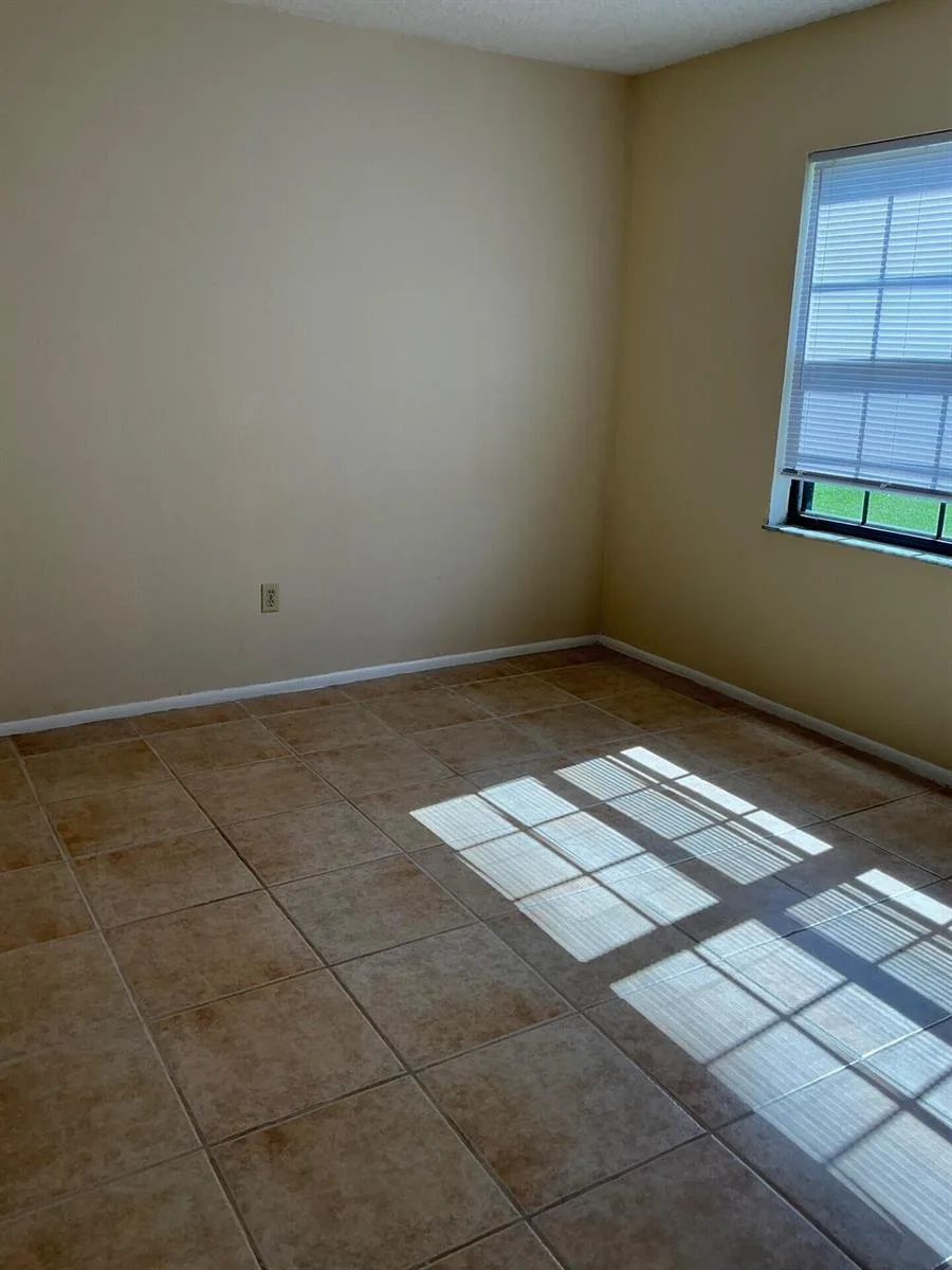 1537 SE Arenson Lane, Port St. Lucie, FL 34952 photo 6