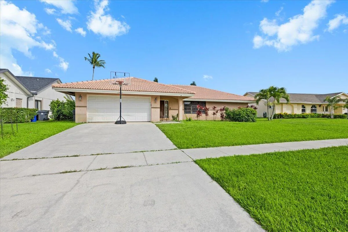 13482 Columbine Avenue, Wellington, FL 33414