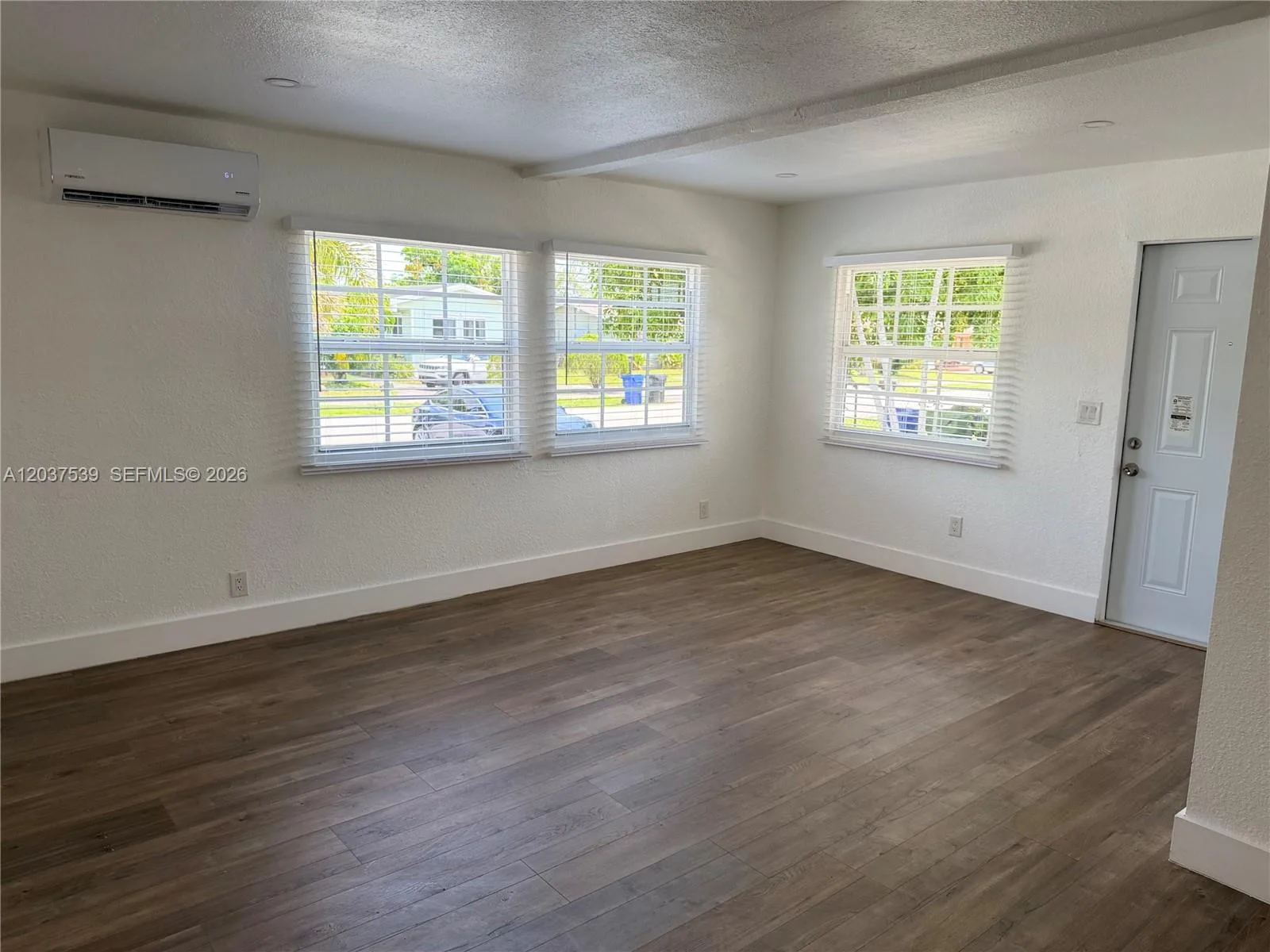2910 NW 25th St, Fort Lauderdale, FL 33311 photo 5