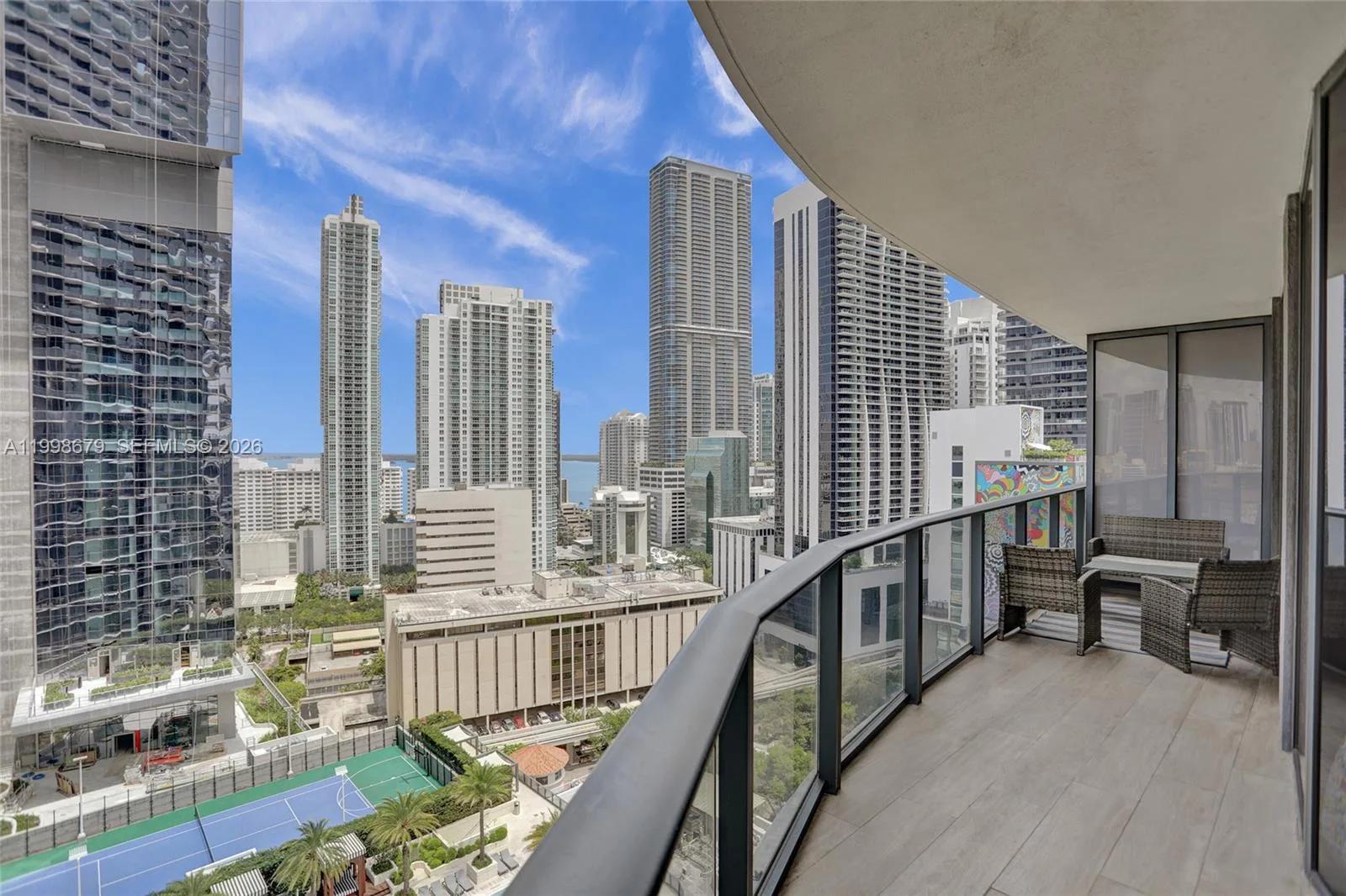 45 SW 9th St # 2001, Miami, FL 33130