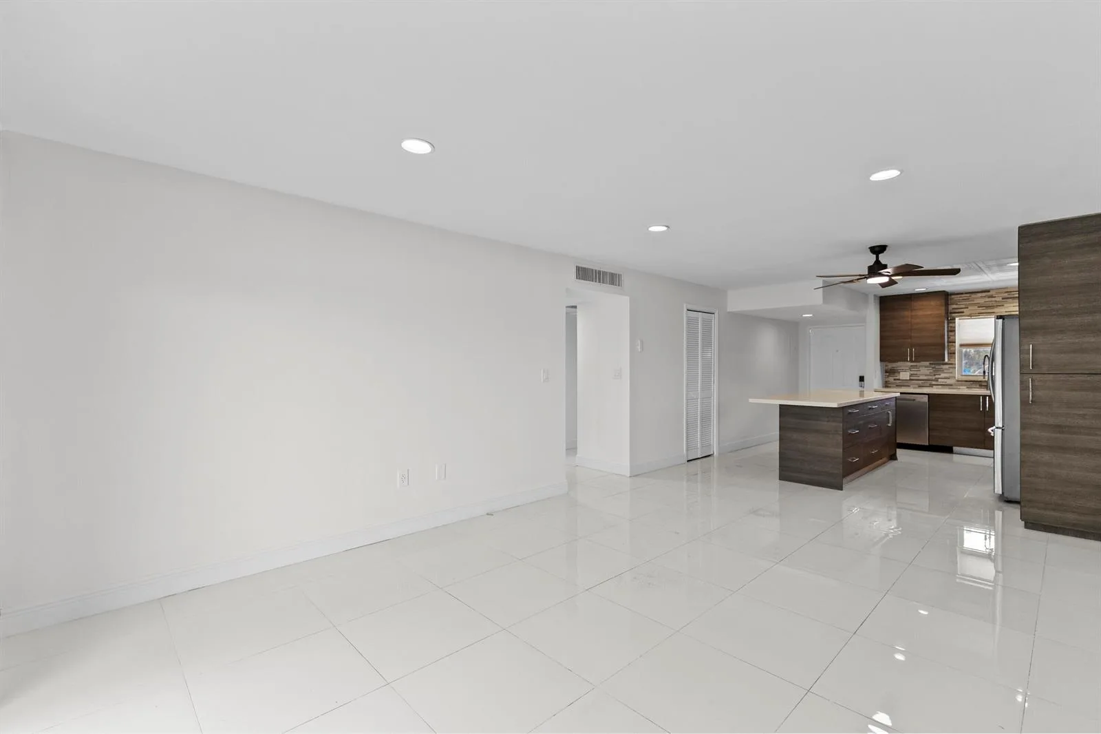 809 W Oakland Park Boulevard # K12, Oakland Park, FL 33311 photo 9