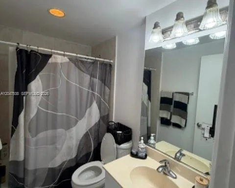 7501 E Treasure Dr # 5J, North Bay Village, FL 33141 photo 5