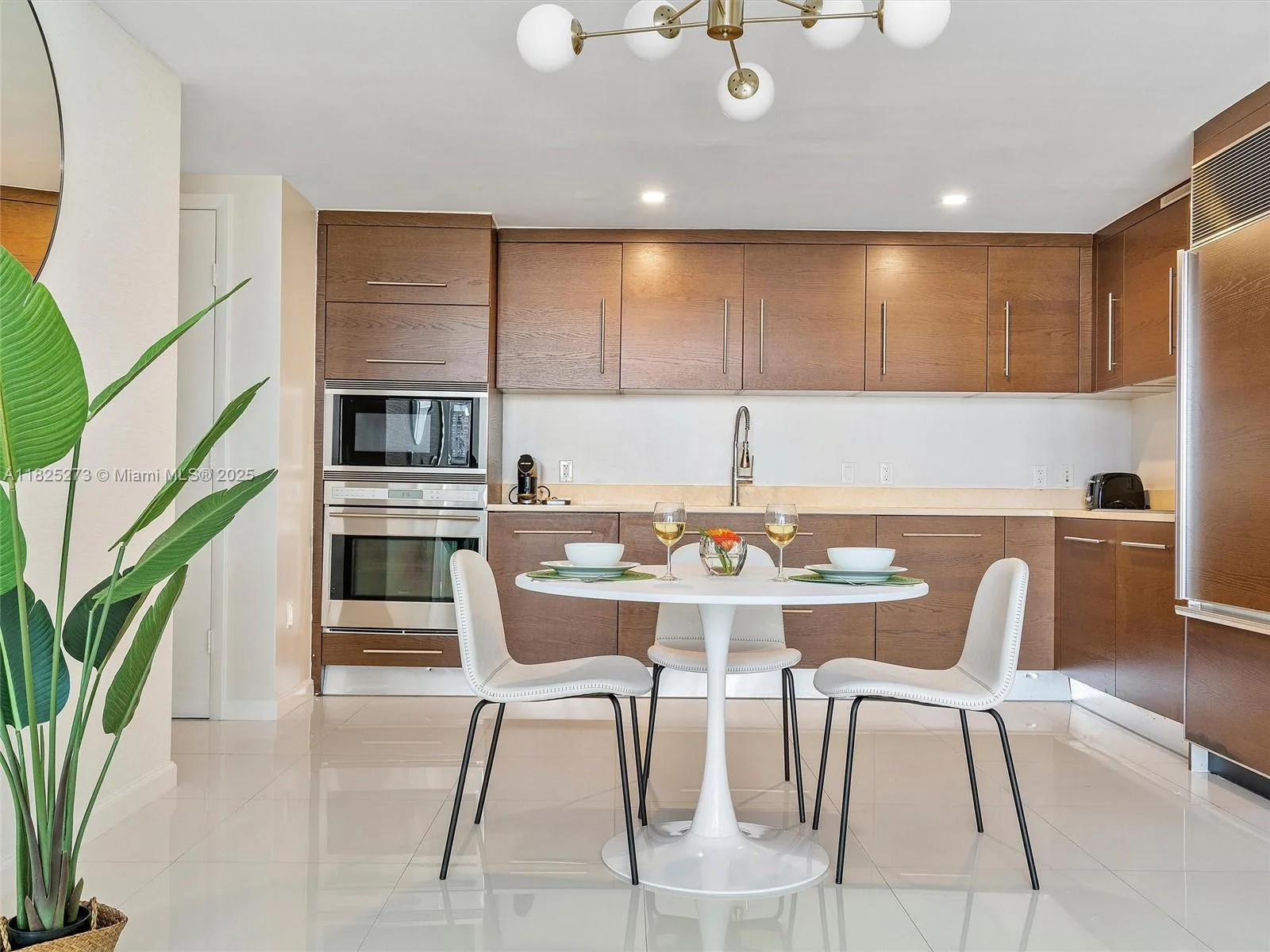 485 Brickell Ave # 2501, Miami, FL 33131 photo 4