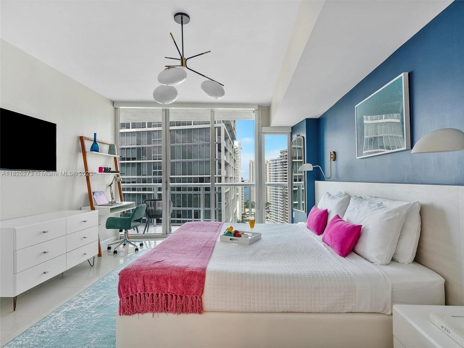 485 Brickell Ave # 2501, Miami, FL 33131 photo 8