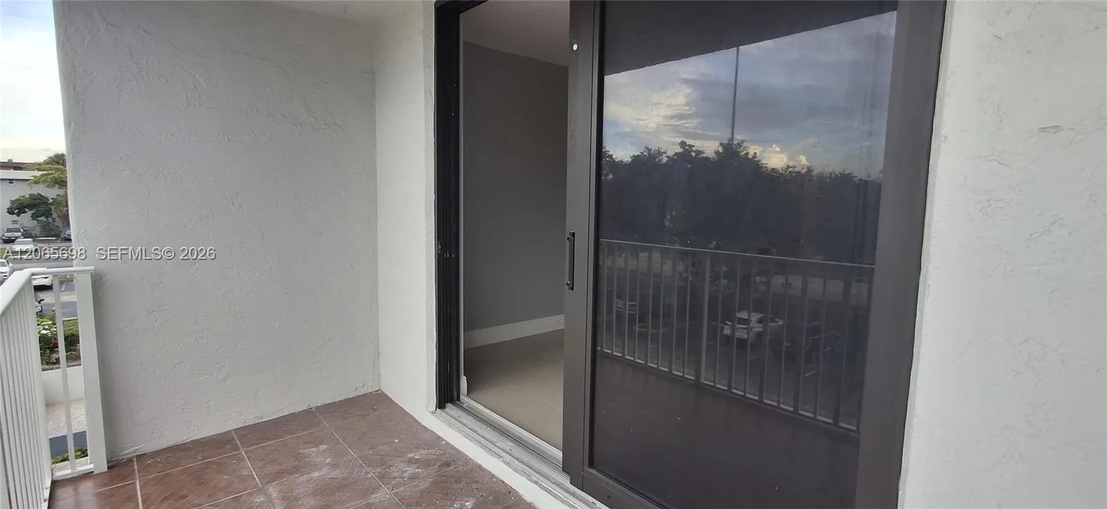 901 Hillcrest Dr # 311, Hollywood, FL 33021 photo 11