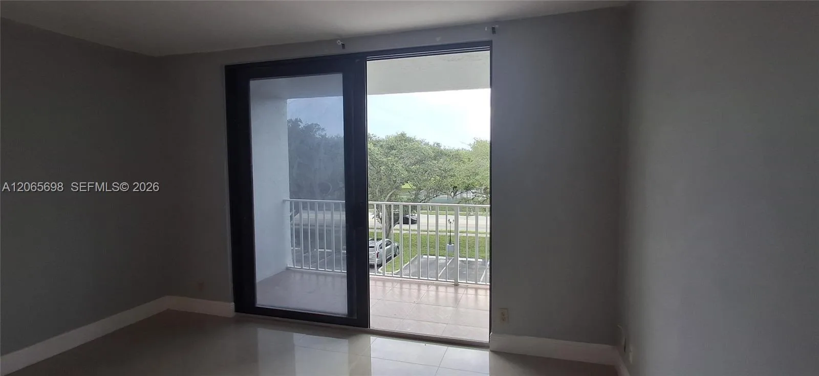 901 Hillcrest Dr # 311, Hollywood, FL 33021 photo 9