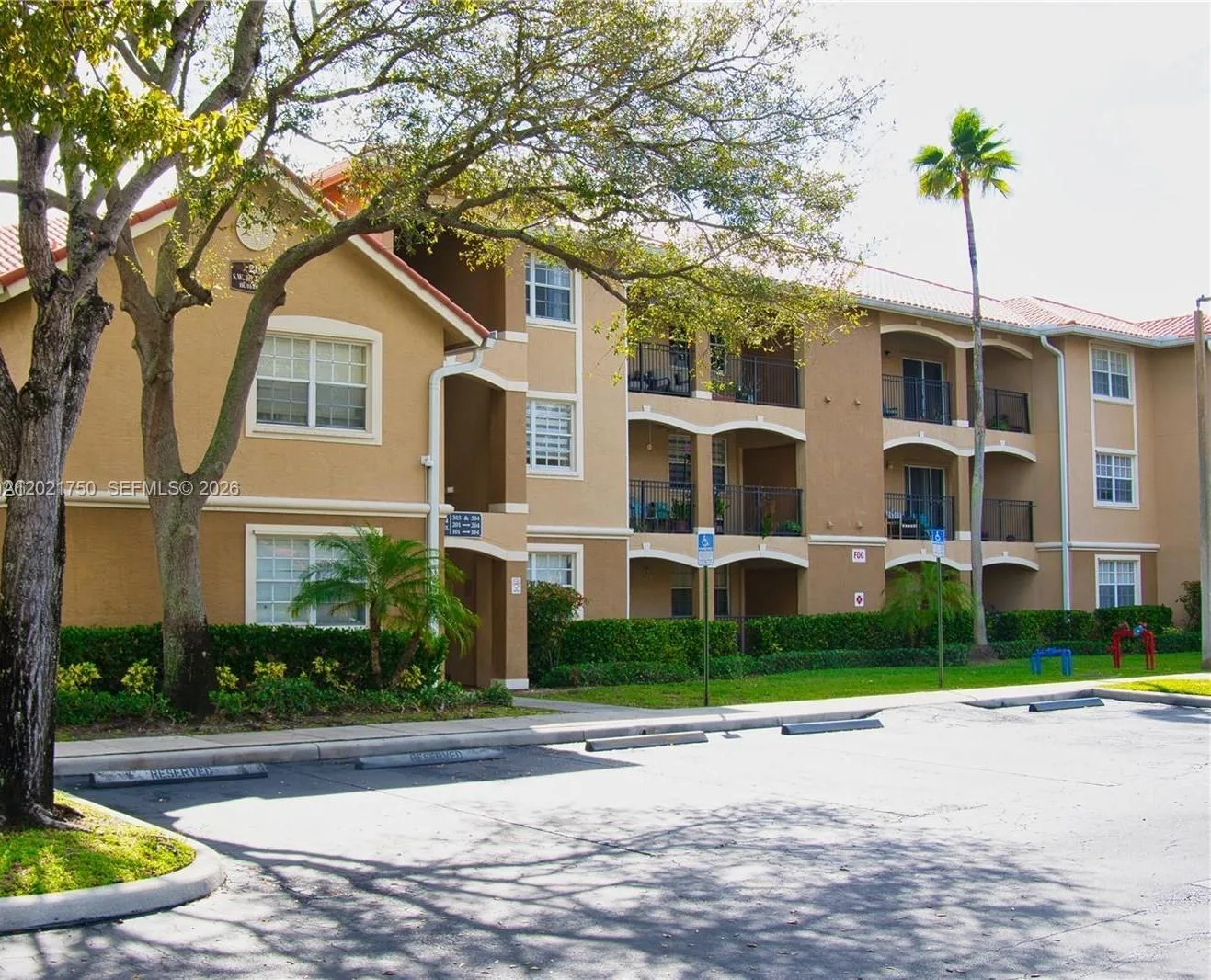 215 SW 117th Ter # 14107, Pembroke Pines, FL 33025