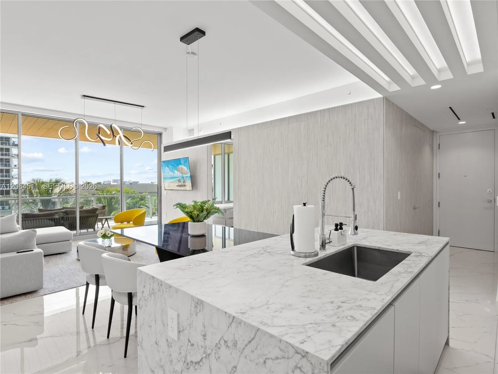 5775 Collins Ave # 405, Miami Beach, FL 33140 photo 7