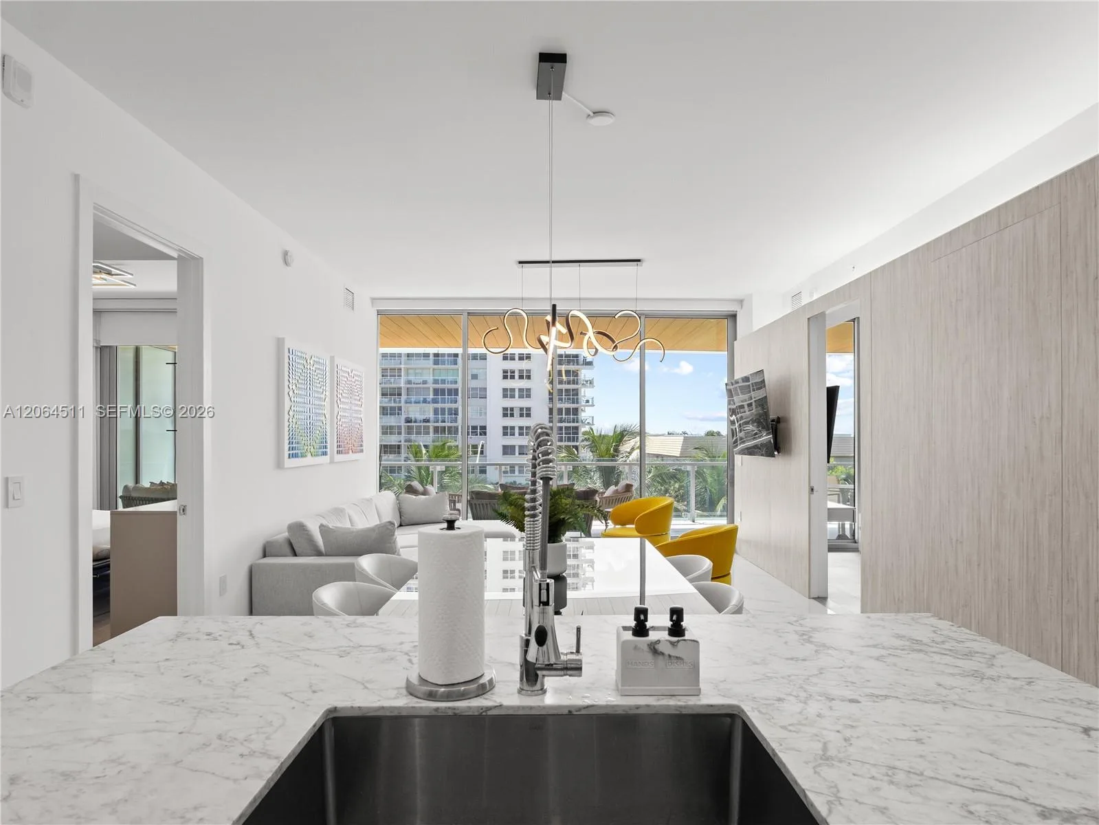 5775 Collins Ave # 405, Miami Beach, FL 33140 photo 8