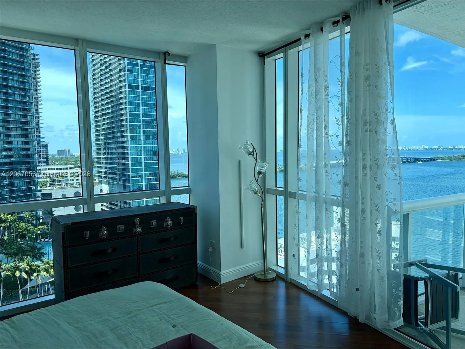 480 NE 30th St # 1701, Miami, FL 33137 photo 4