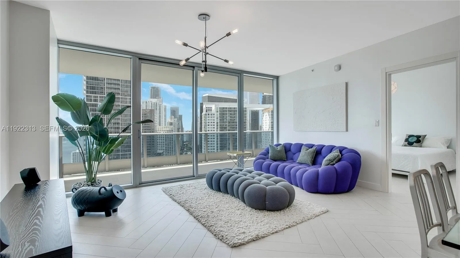 200 Biscayne Boulevard Way # 3504, Miami, FL 33131