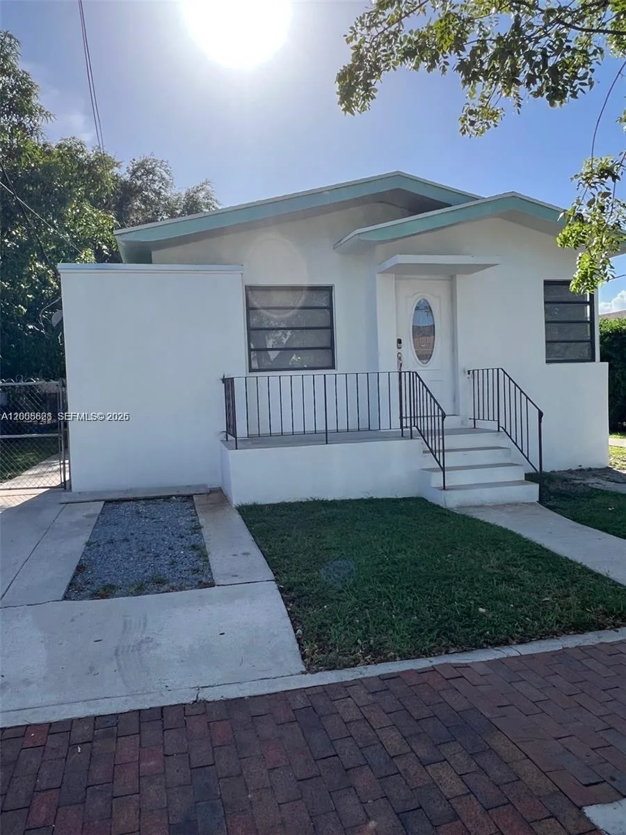 532 SW 16th Ave # 532, Miami, FL 33135 photo 2