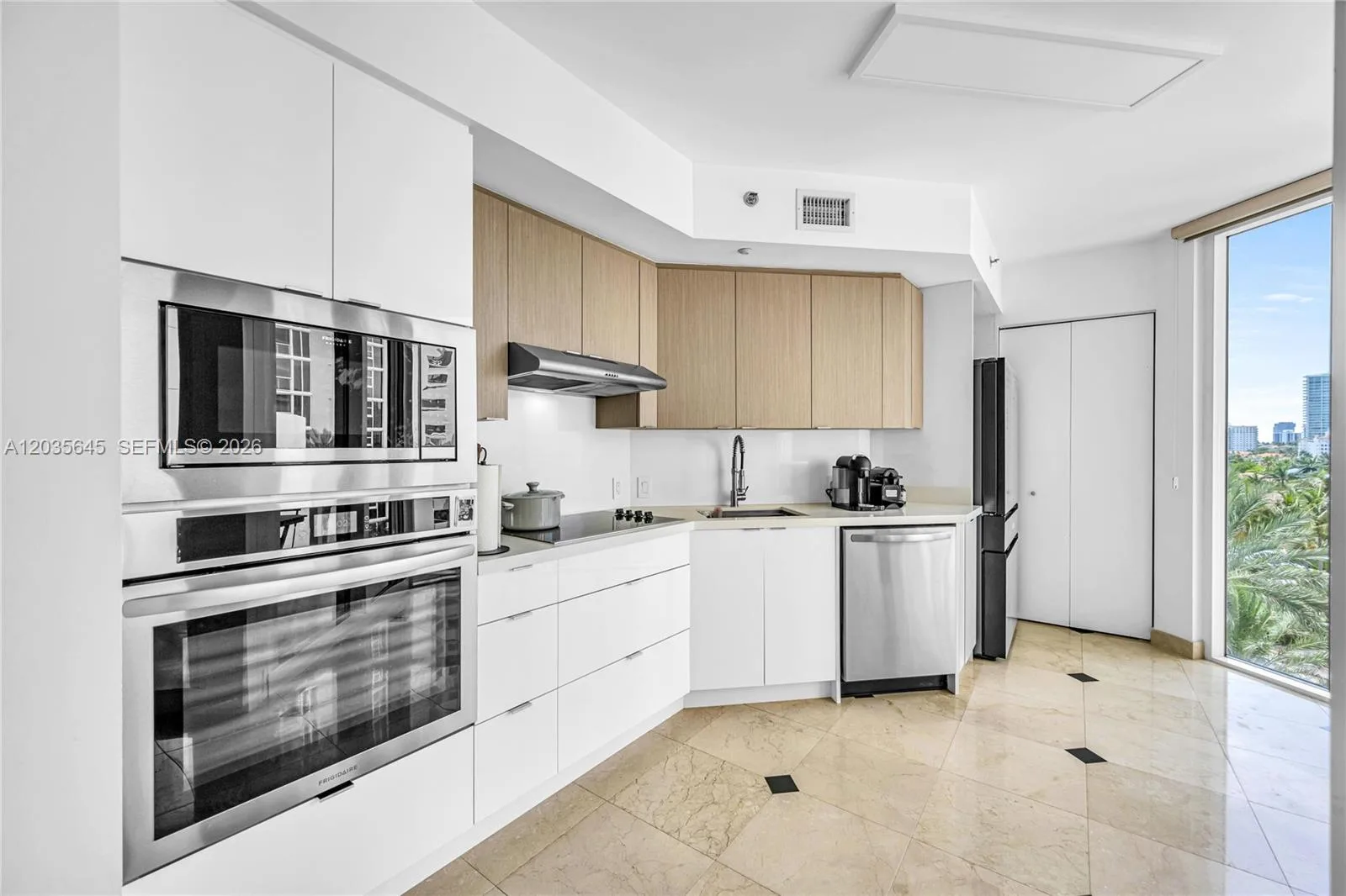 19333 Collins Ave # 709, Sunny Isles Beach, FL 33160
