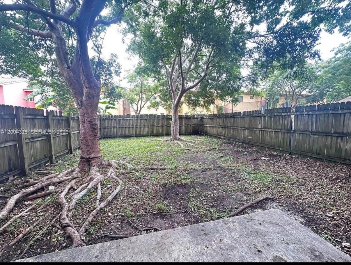941 SW 6TH PL, Florida City, FL 33034 photo 2