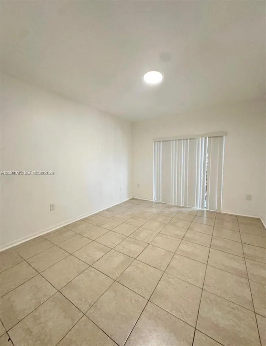 941 SW 6TH PL, Florida City, FL 33034 photo 6