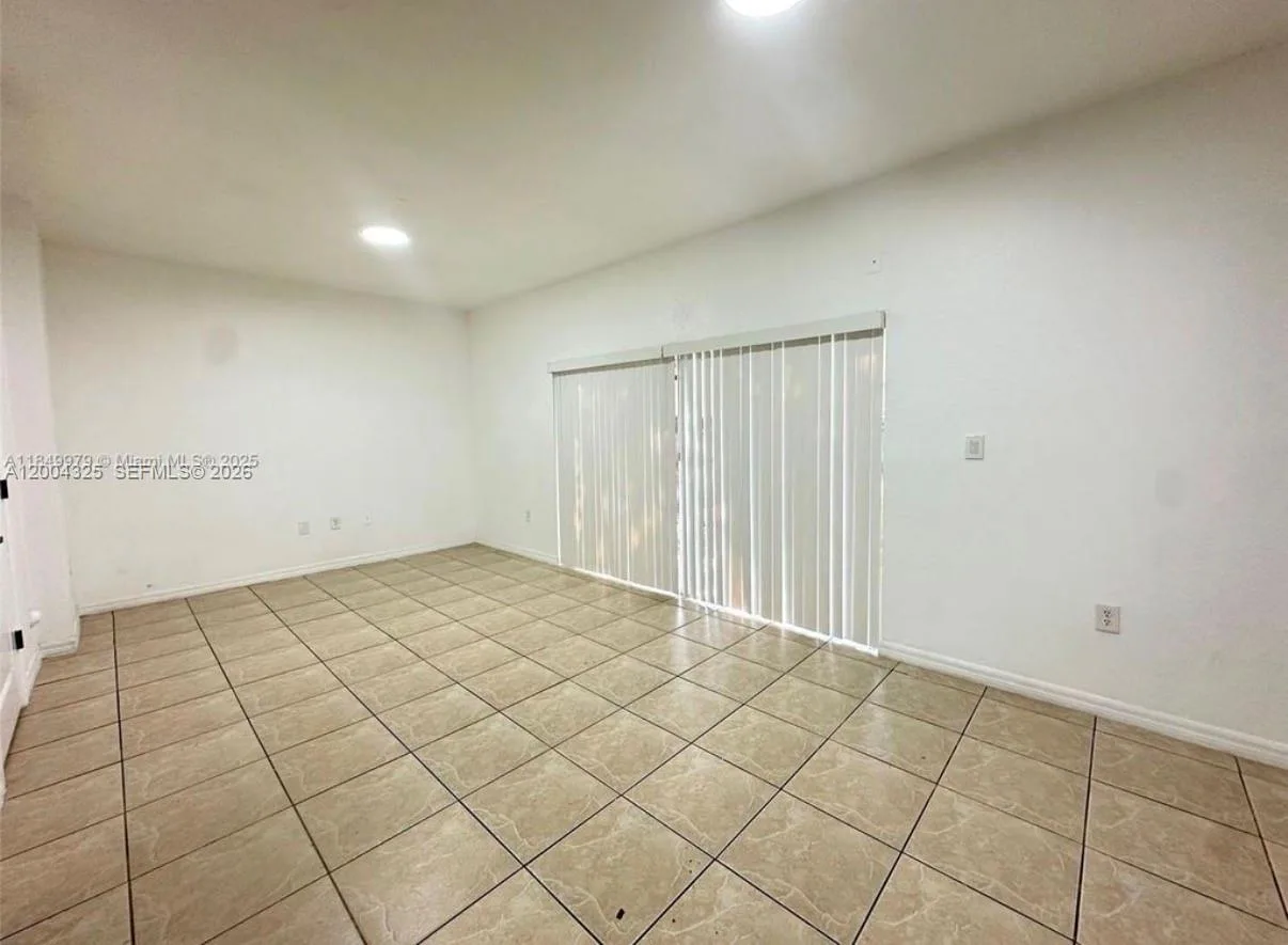941 SW 6TH PL, Florida City, FL 33034 photo 8