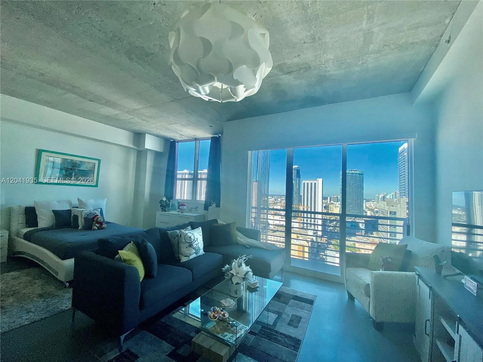 133 NE 2nd Ave # 3409, Miami, FL 33132