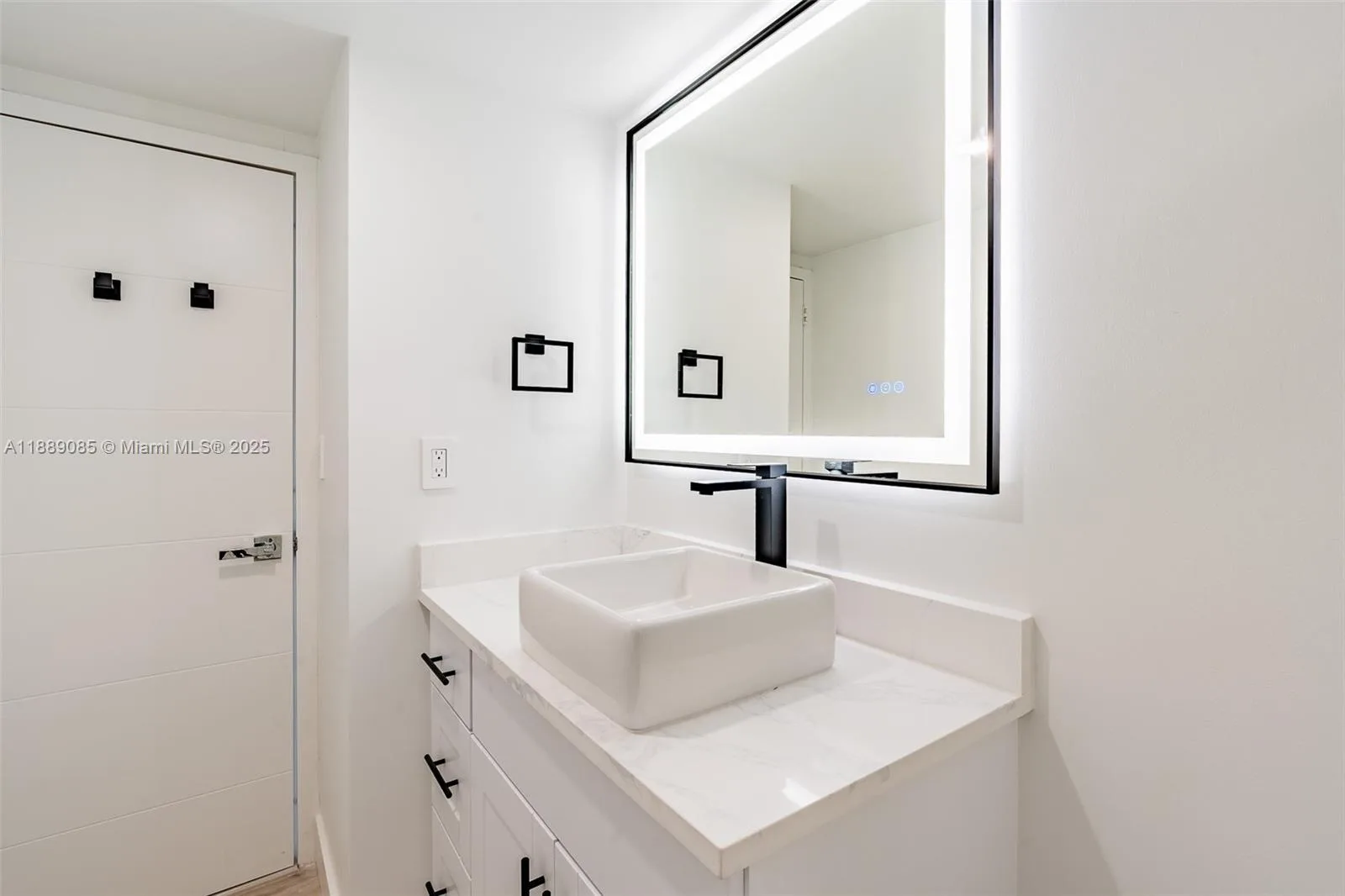 2030 S Ocean Dr # 1127, Hallandale Beach, FL 33009 photo 13