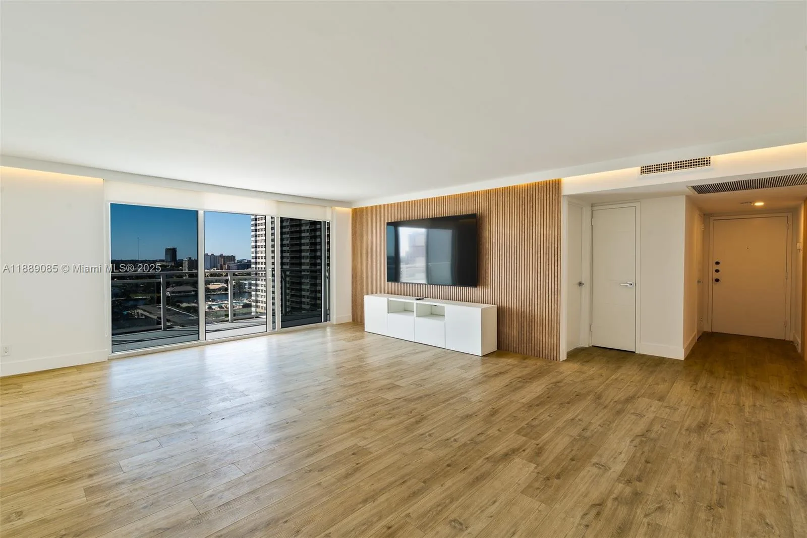2030 S Ocean Dr # 1127, Hallandale Beach, FL 33009 photo 4