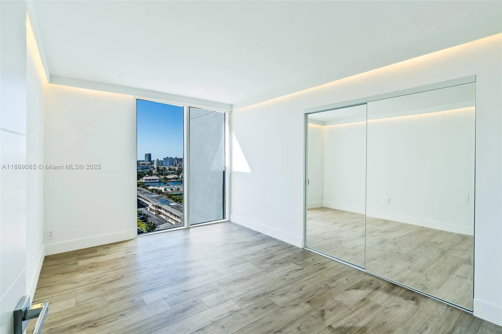 2030 S Ocean Dr # 1127, Hallandale Beach, FL 33009 photo 8