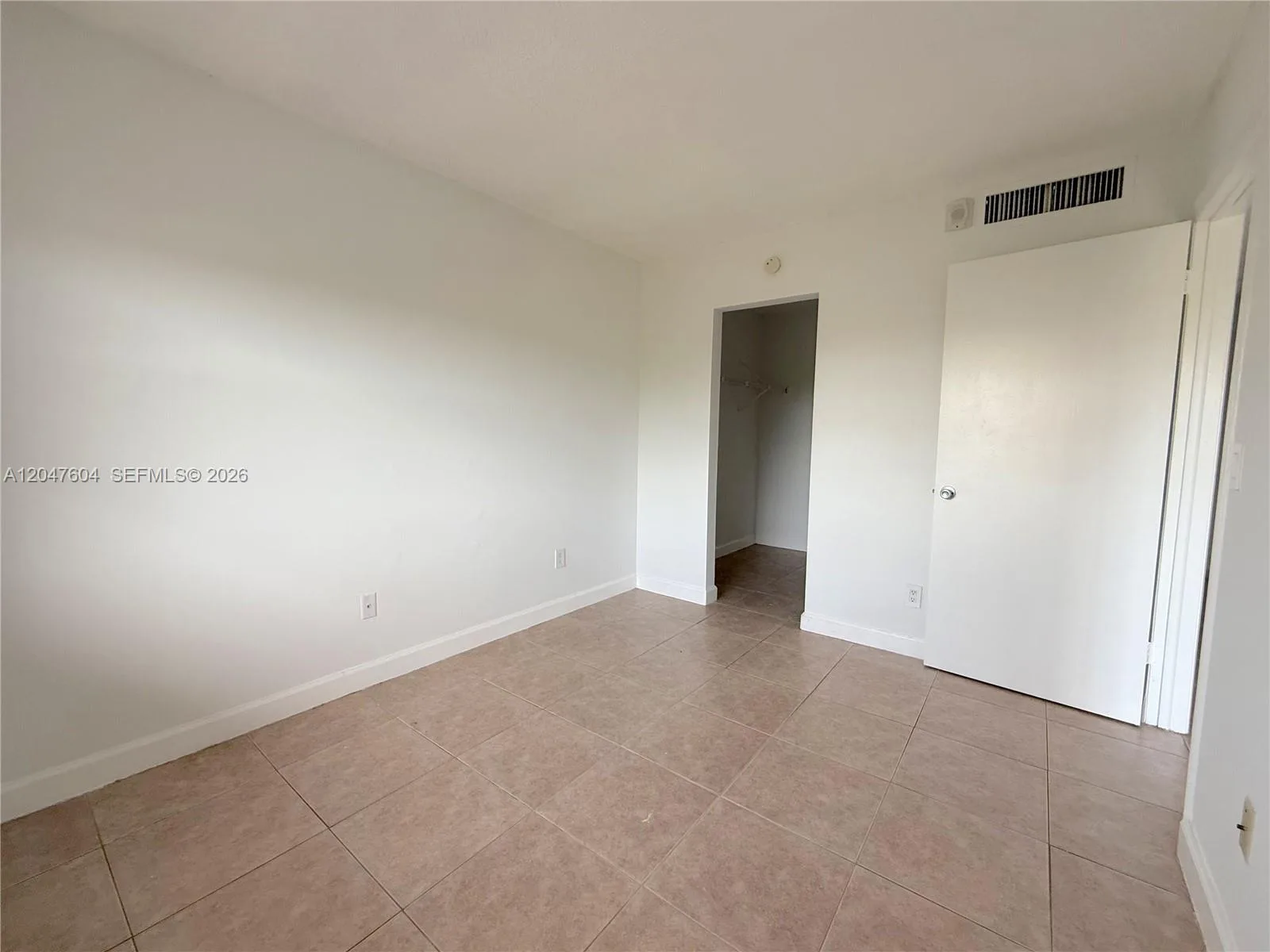 8260 SW 210th St # 315, Cutler Bay, FL 33189 photo 11